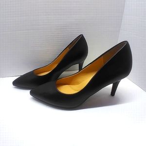 Black Ladies Heels (New Never Worn)